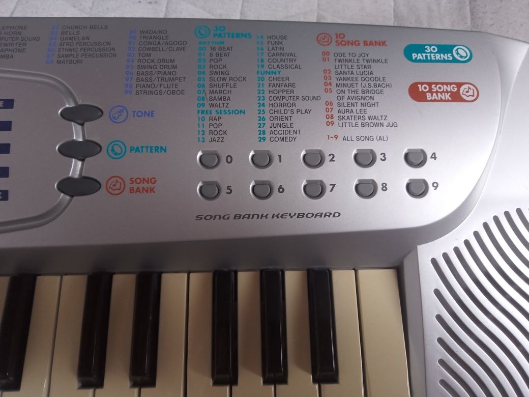 Song bank keyboard CASIO SA-75
