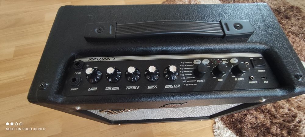 Fender Mustang I v.2 Wzmacniacz gitarowy z efektami