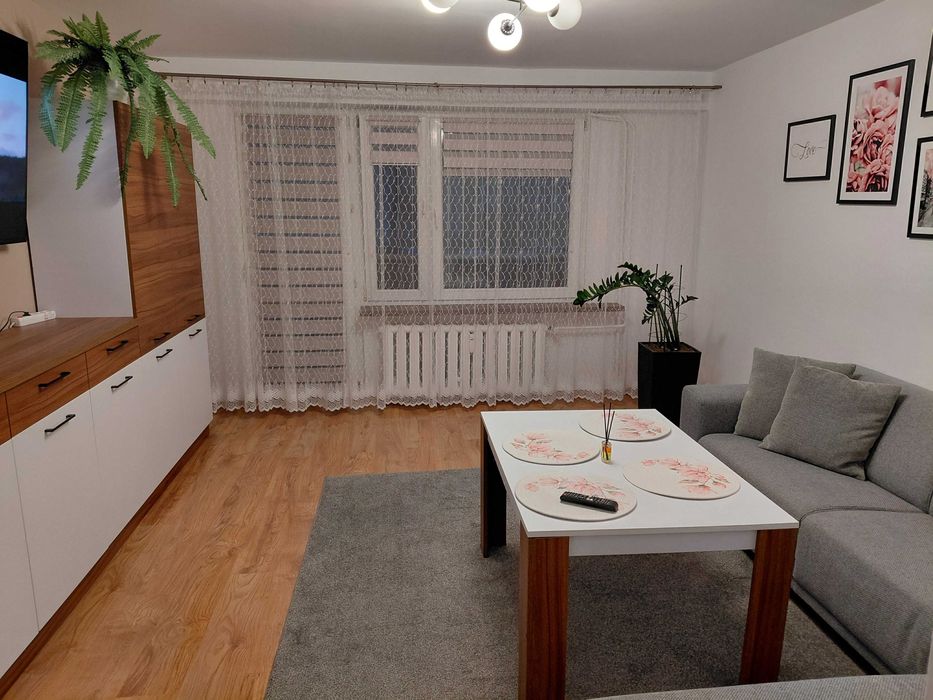 Wynajmę mieszkanie 4- pokojowe , Pieczewo