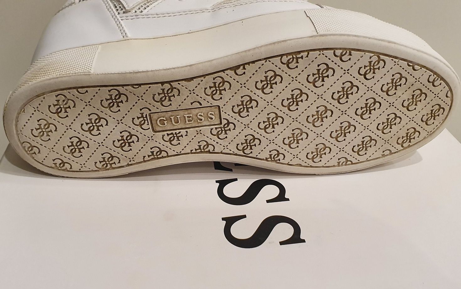 Sneakersy Guess r. 38 białe dżety koturn platforma