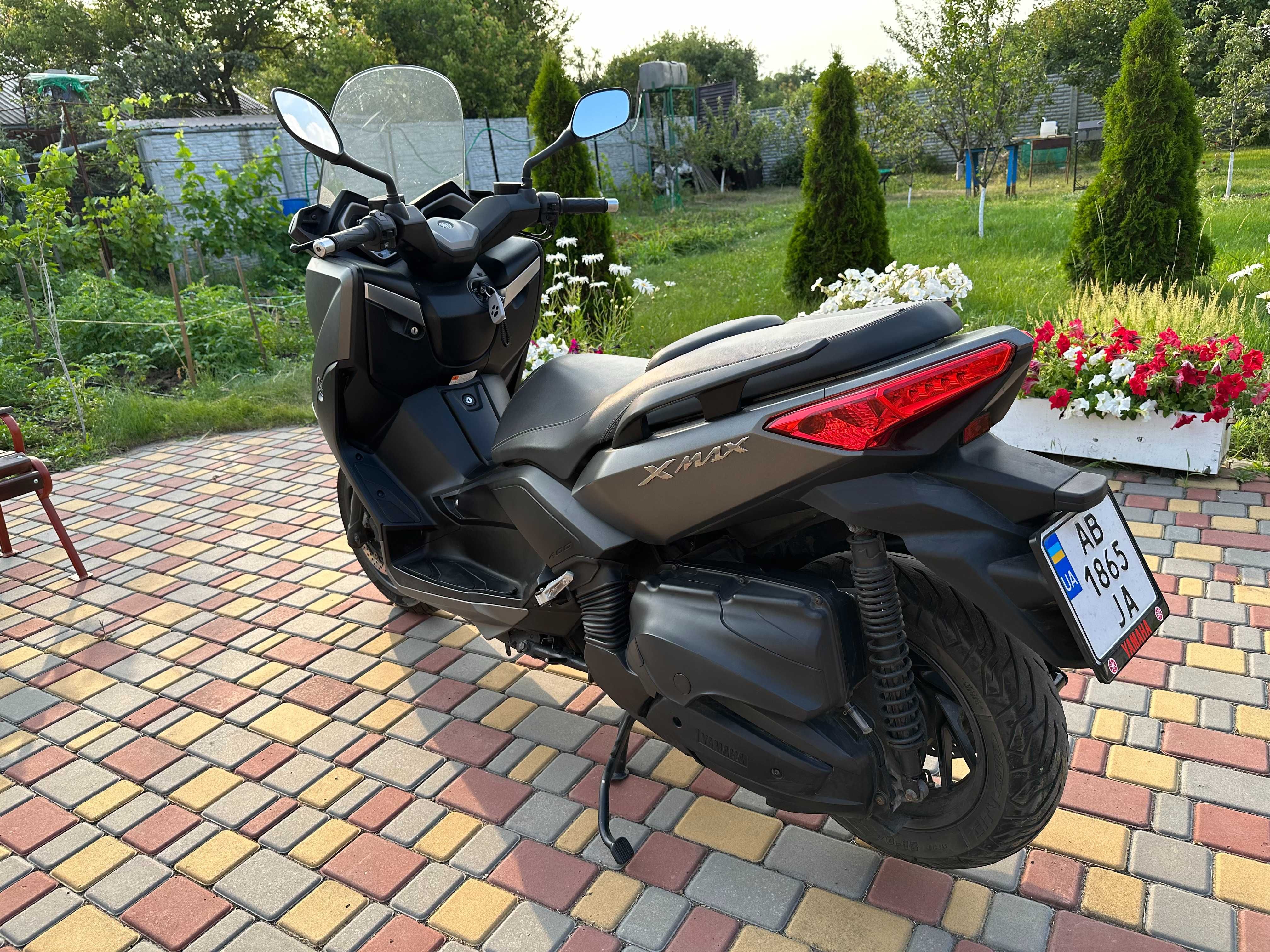 Yamaha X-Max 2013