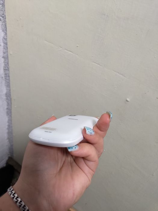 Nokia Asha 200 ретро який хотів кожен