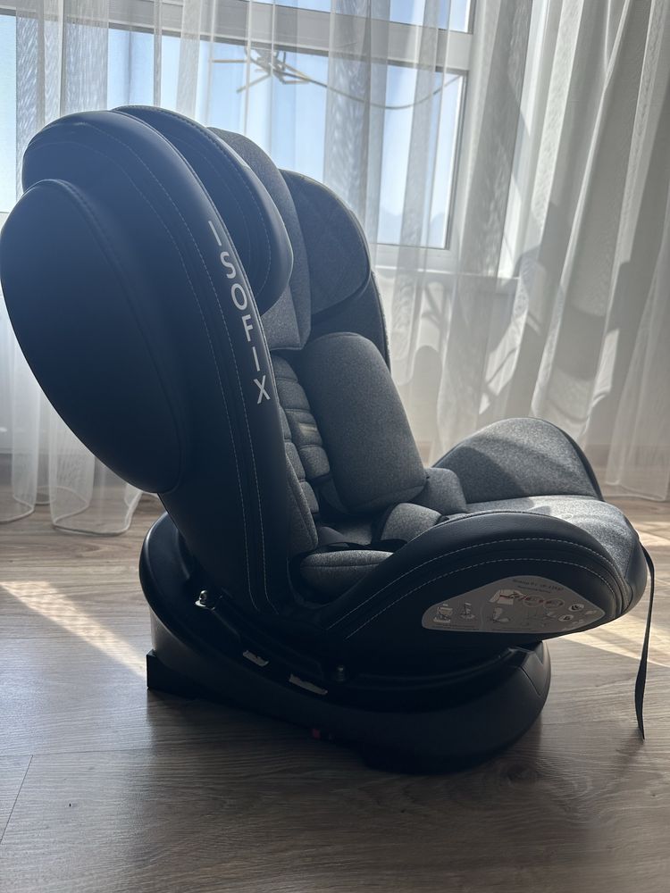 дитяче автокрісло з системою кріплення ISOFIX