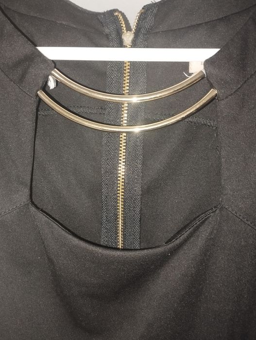 Elegancka czarna bluzka