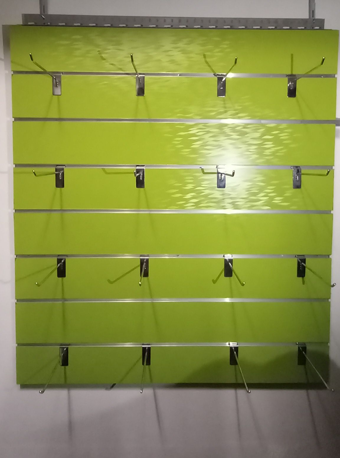 Placa multipainel expositor 105cm x 119cm (c x a)