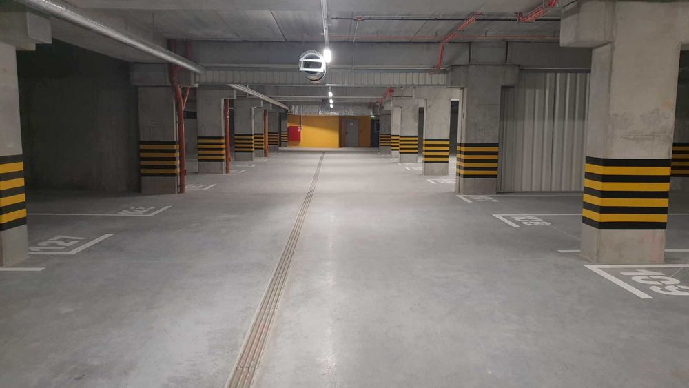 Oznakowanie poziome malowanie linii garaze podziemne znaki poziome