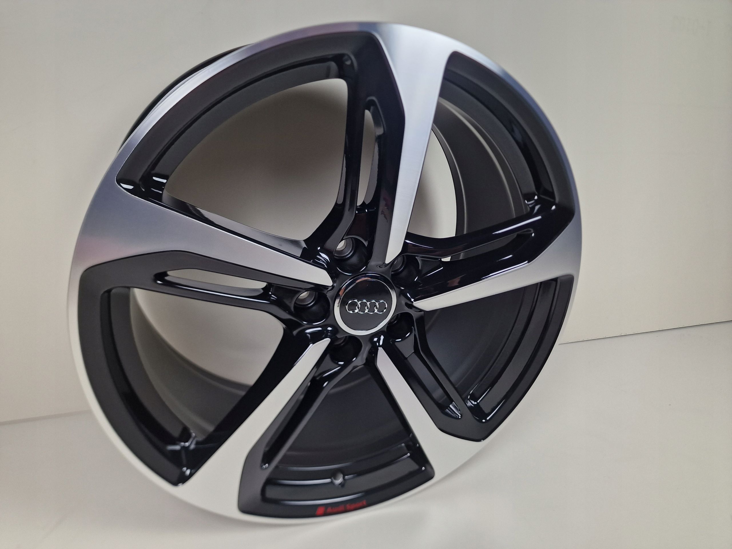 Oryginalne Felgi Audi 19" A3 A4 A6 A8  TT