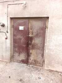 Drzwi garażowe dwuskrzydłowe 150x210 metalowe brama garażowa z framugą