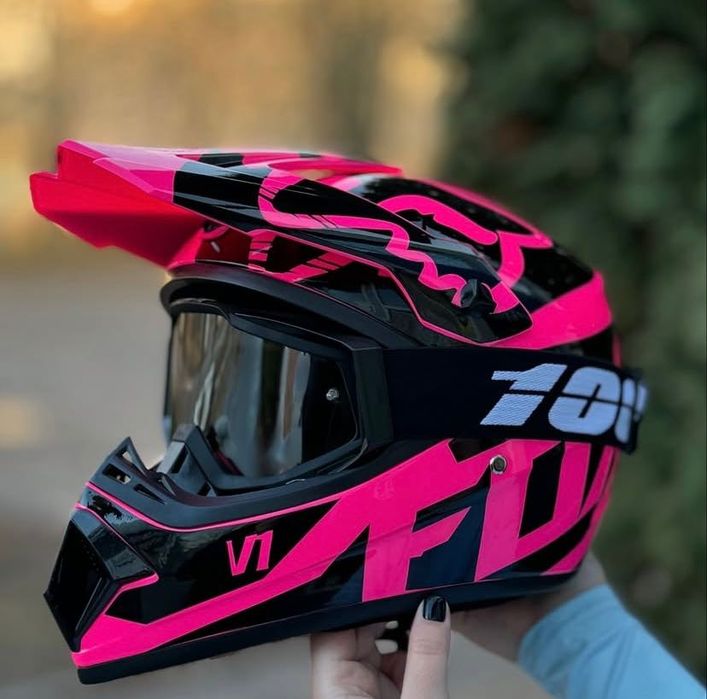 Мотошоломи на вибір, шлем, шолом, мотоцикл, екіпіровка, мотоаксесуари