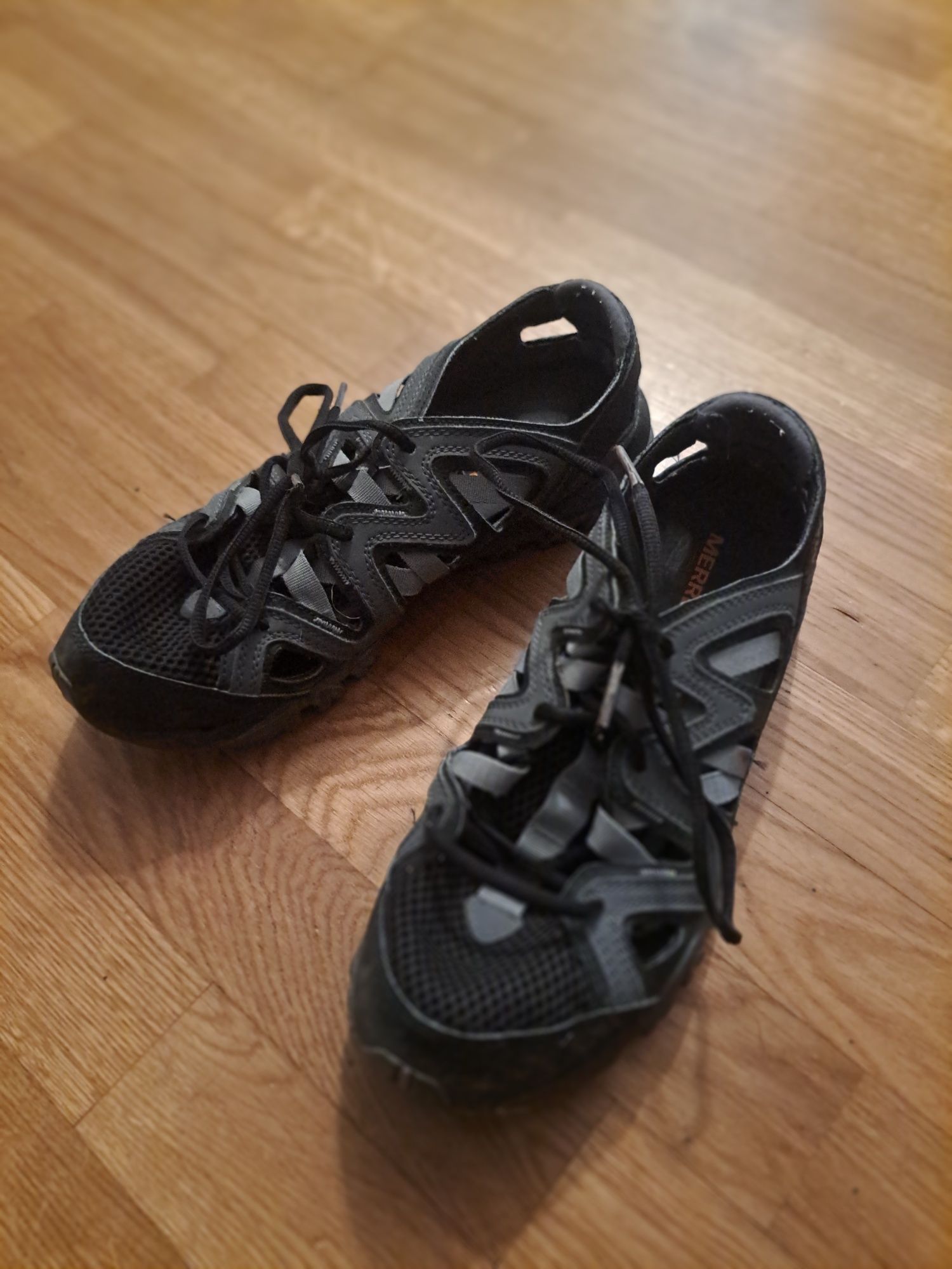 Buty MERRELL męskie r.40 letnie jak nowe
