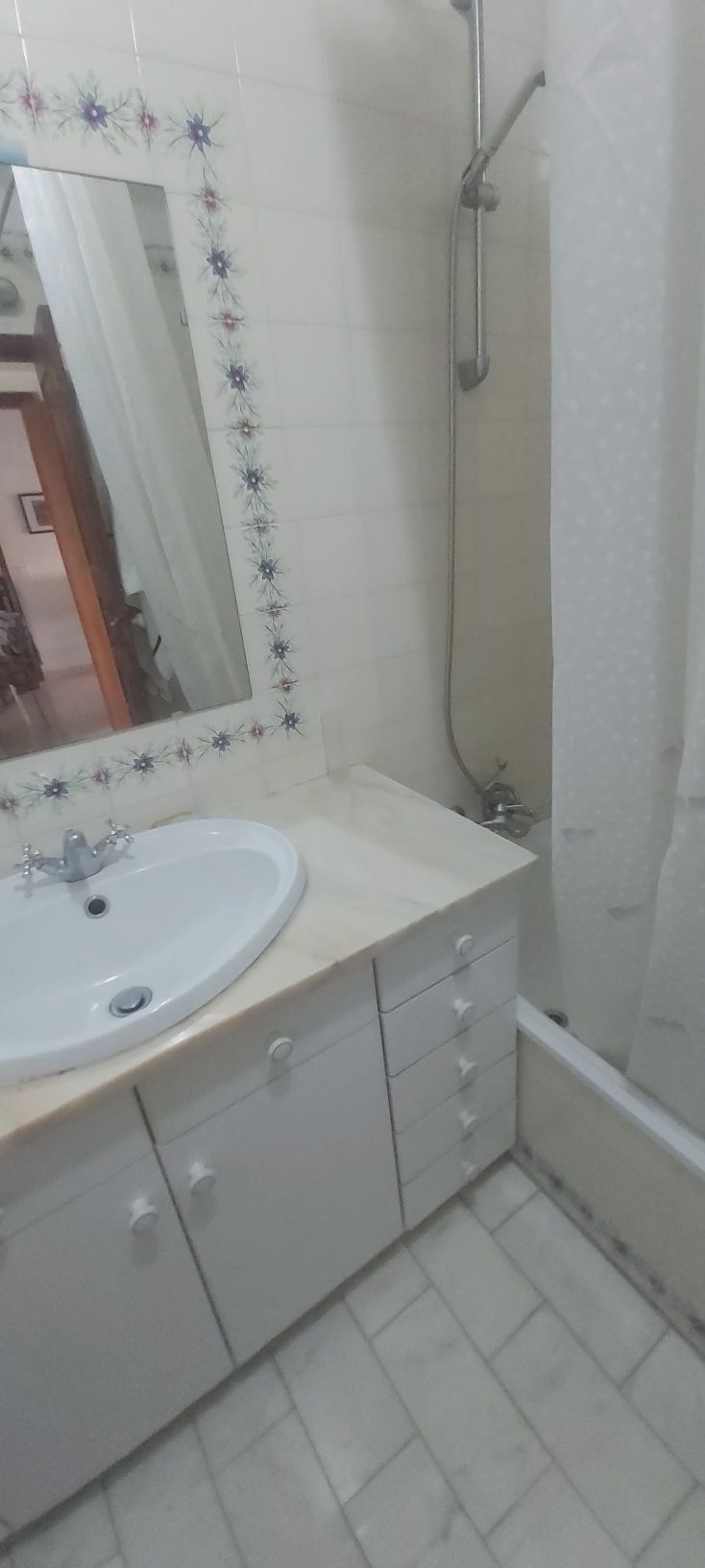 Quarto para arrendar