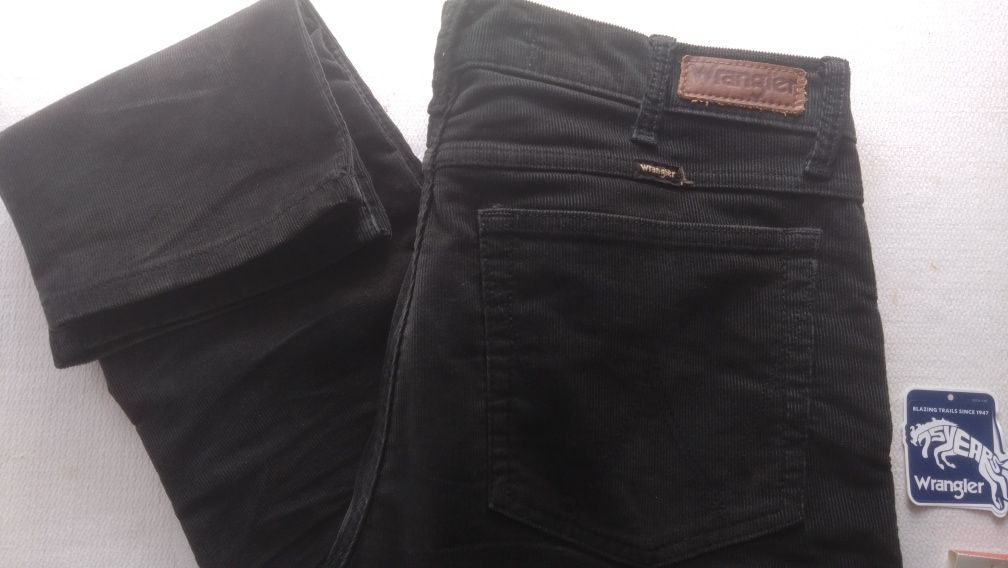 Джинси Wrangler вельветові 32/32 оригінал