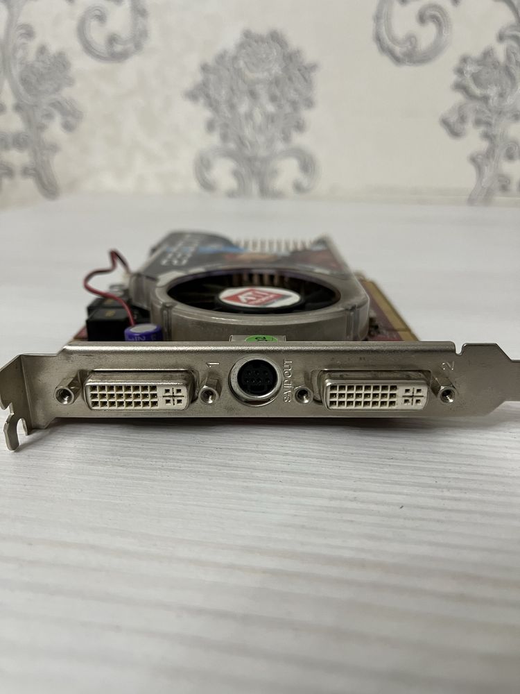 Відеокарта АТІ Radeon 2600XT