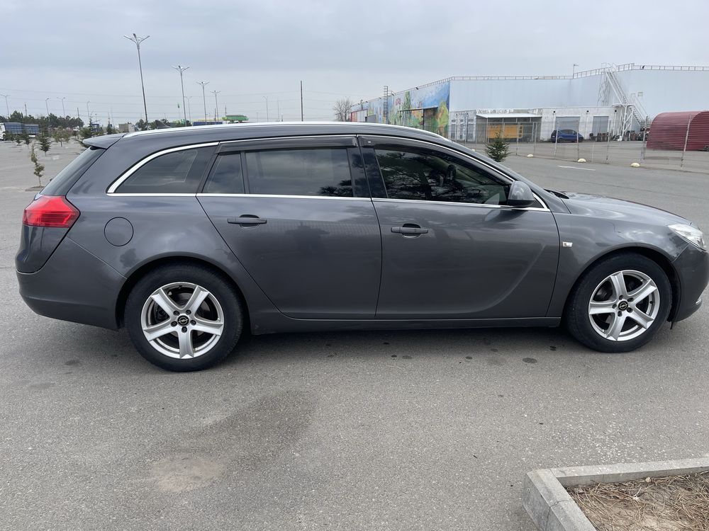 Продам Opel Insignia