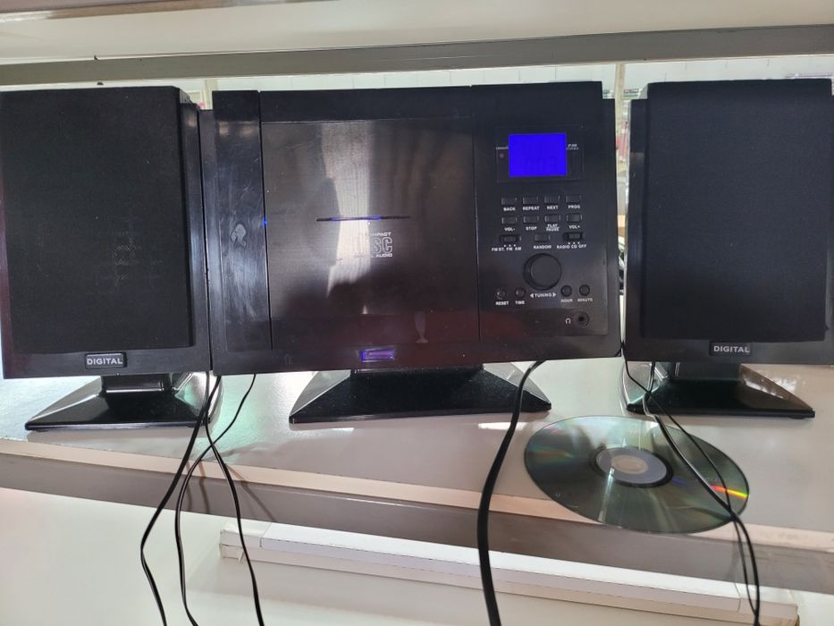 Rádio com leitor cd