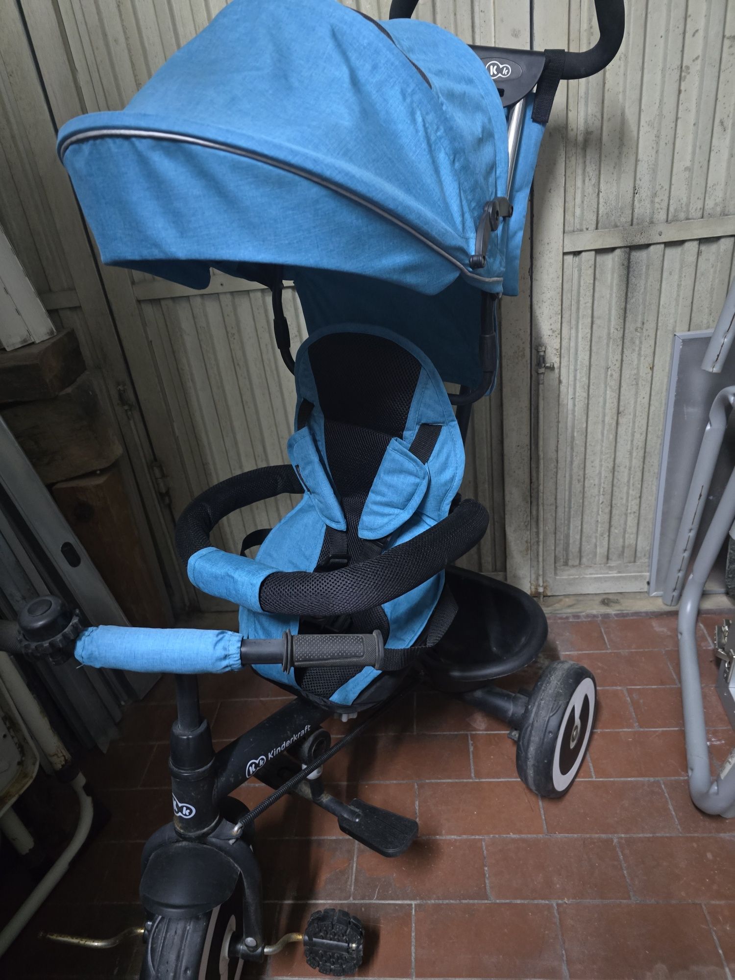 Triciclo de bebé