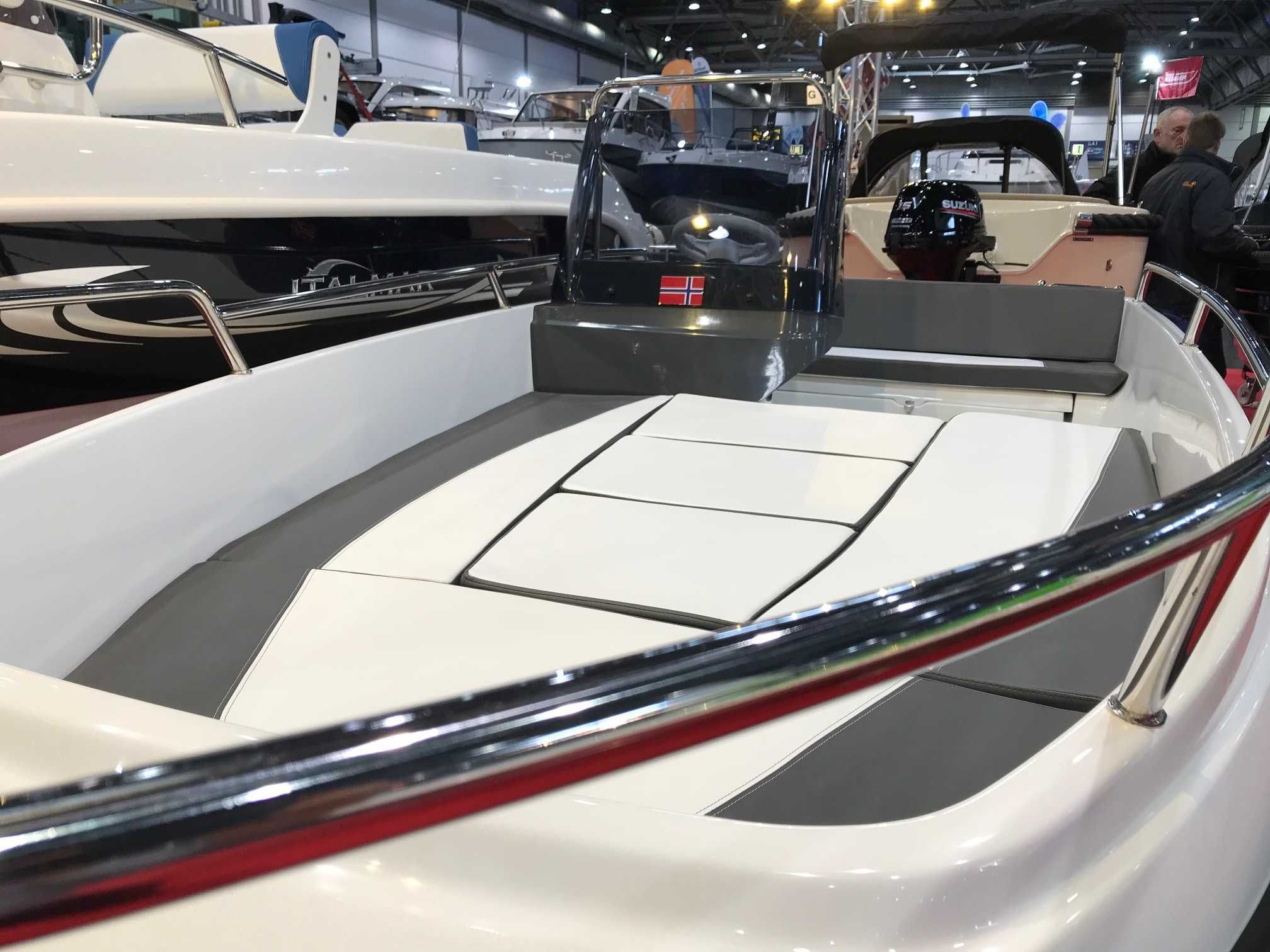 Łódź sportowa Valory 440 OPEN BARTBOATS- RABAT 15%