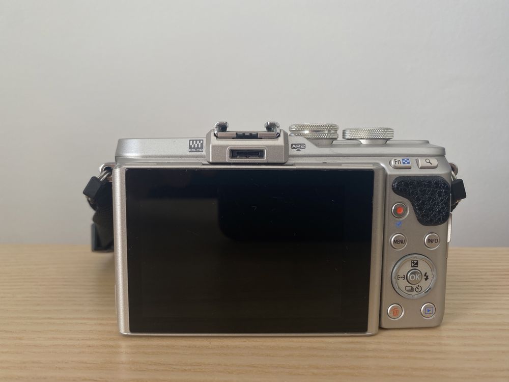 Olympus PEN E-PL8