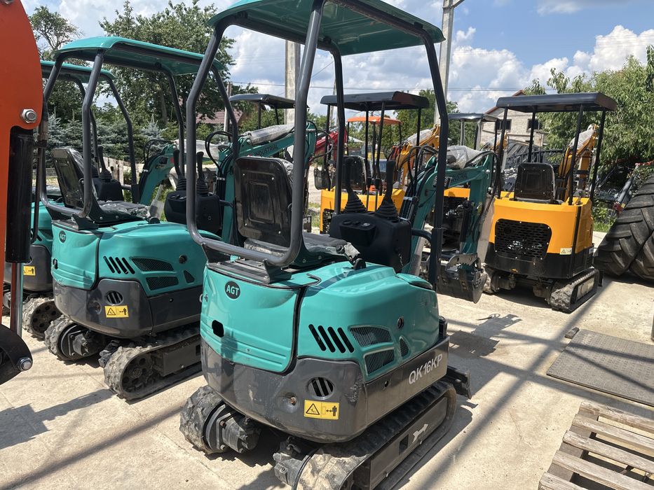 Minikoparka AGT QK16KP masa 1000kg DIESEL