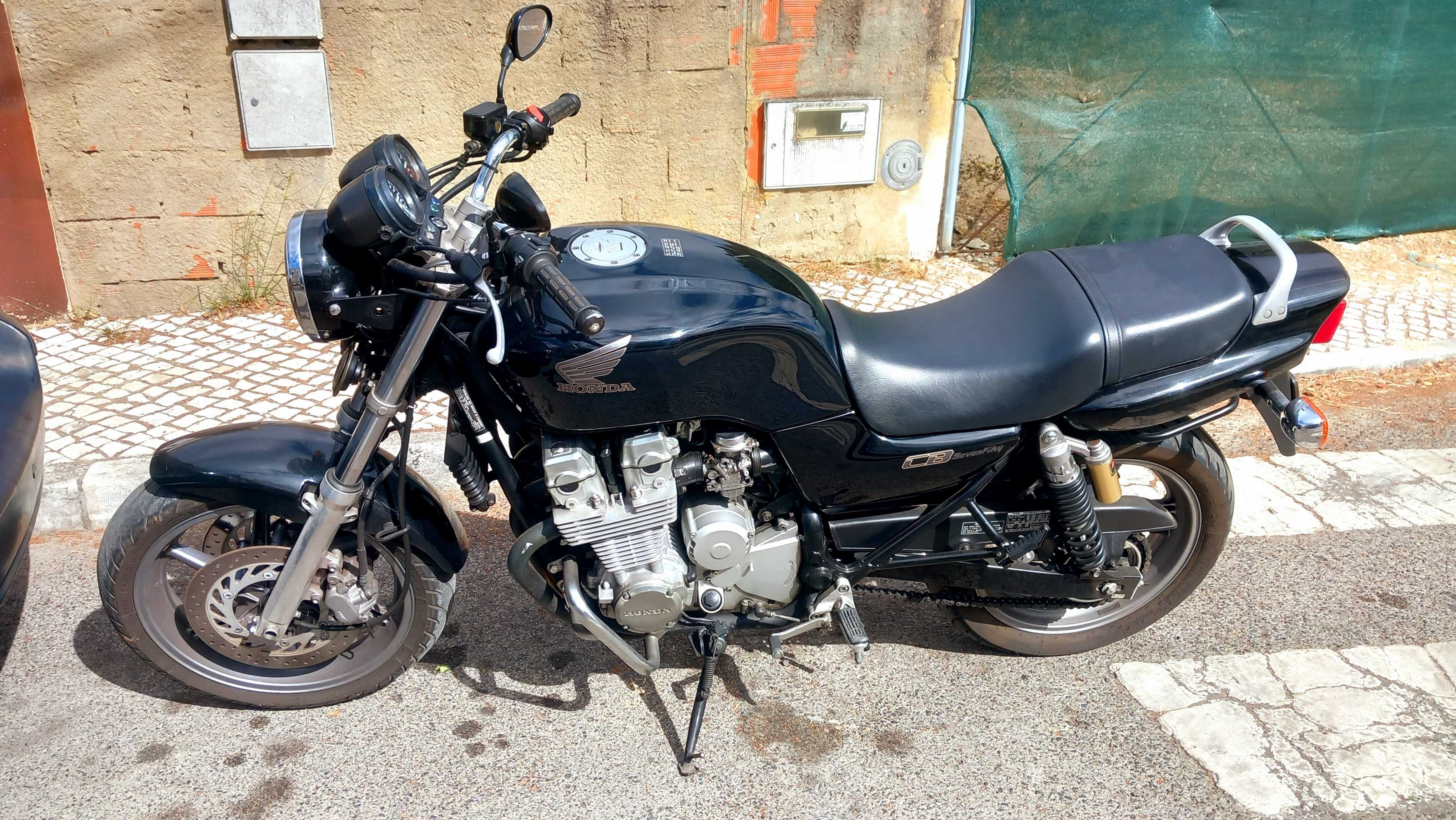 Honda CB SevenFifty