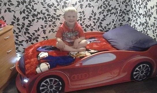 Детская Кроватка Машинка Диван, Audi/Ауди A4 (Бесплатная доставка)