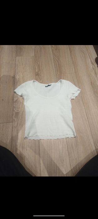 House bluzka crop top biały dekolt