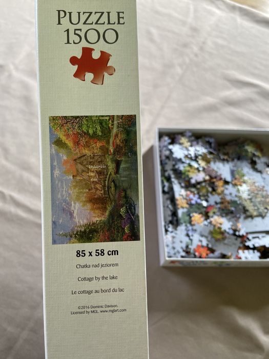 Puzzle 1500 Chatka nad jeziorem