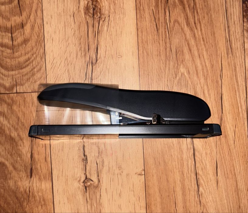 Степлер «зшивач»