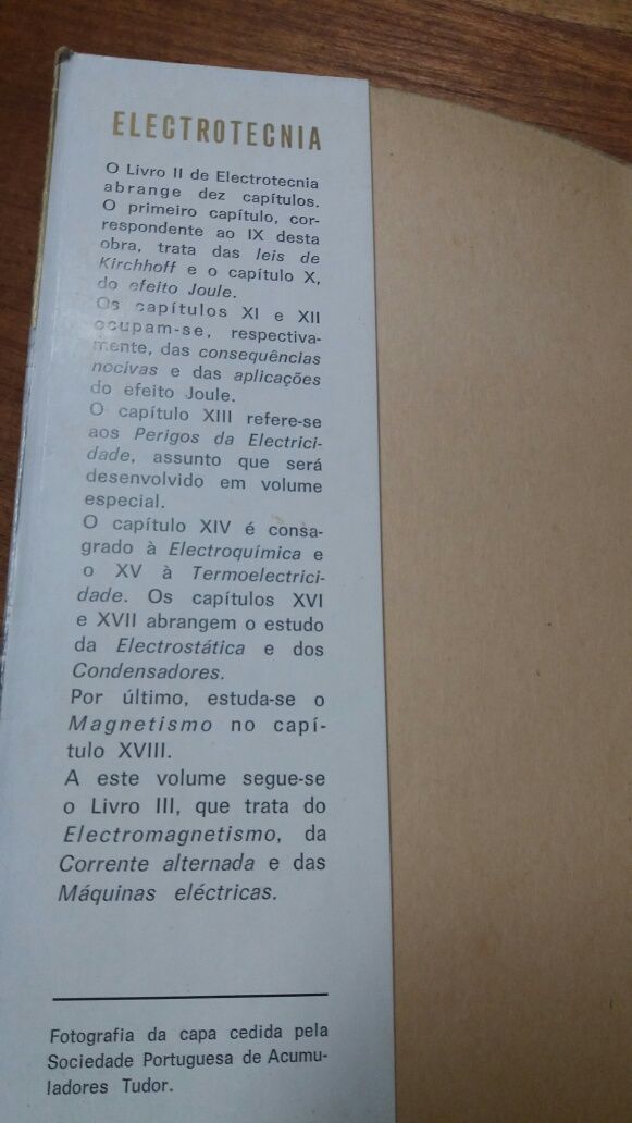 Livro "Eletrotecnia" .de 1975. Livraria Bertrand