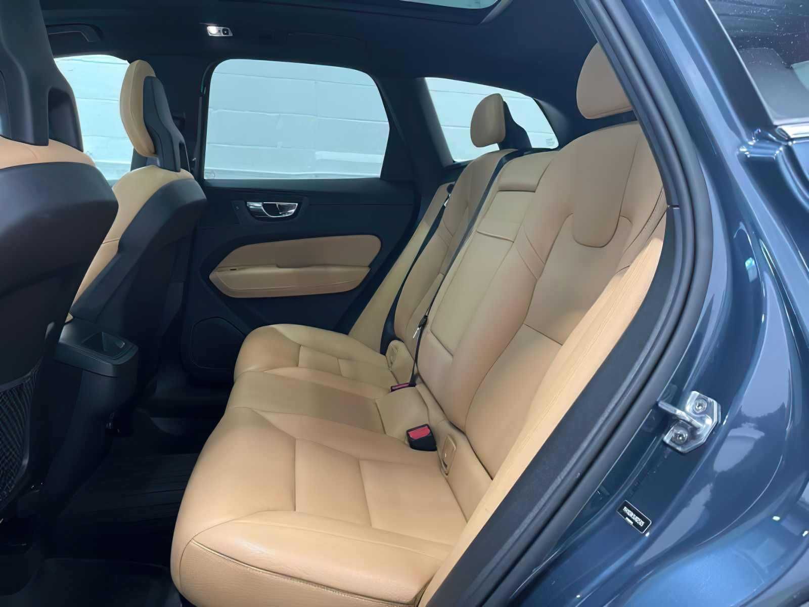 2018 Volvo XC60 T5 Momentum