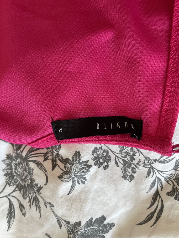 Prosta w kroju sukienka typu babydoll, Mohito M