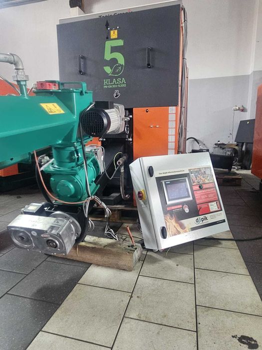 Piec na Trociny Zrębke Owies Pestka Wióra inne Biomasy Sypkie