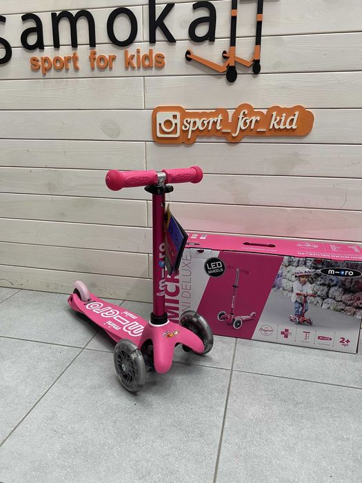 Дитячий самокат Mini Micro Deluxe LED з колесами що світяться