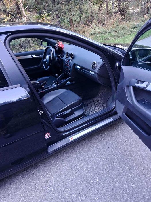 Audi a3 8p 2.0tfsi 200km quattro s-line