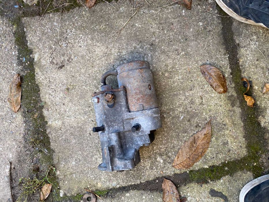 Toyota 4runner land cruiser 3,4 rozrusznik