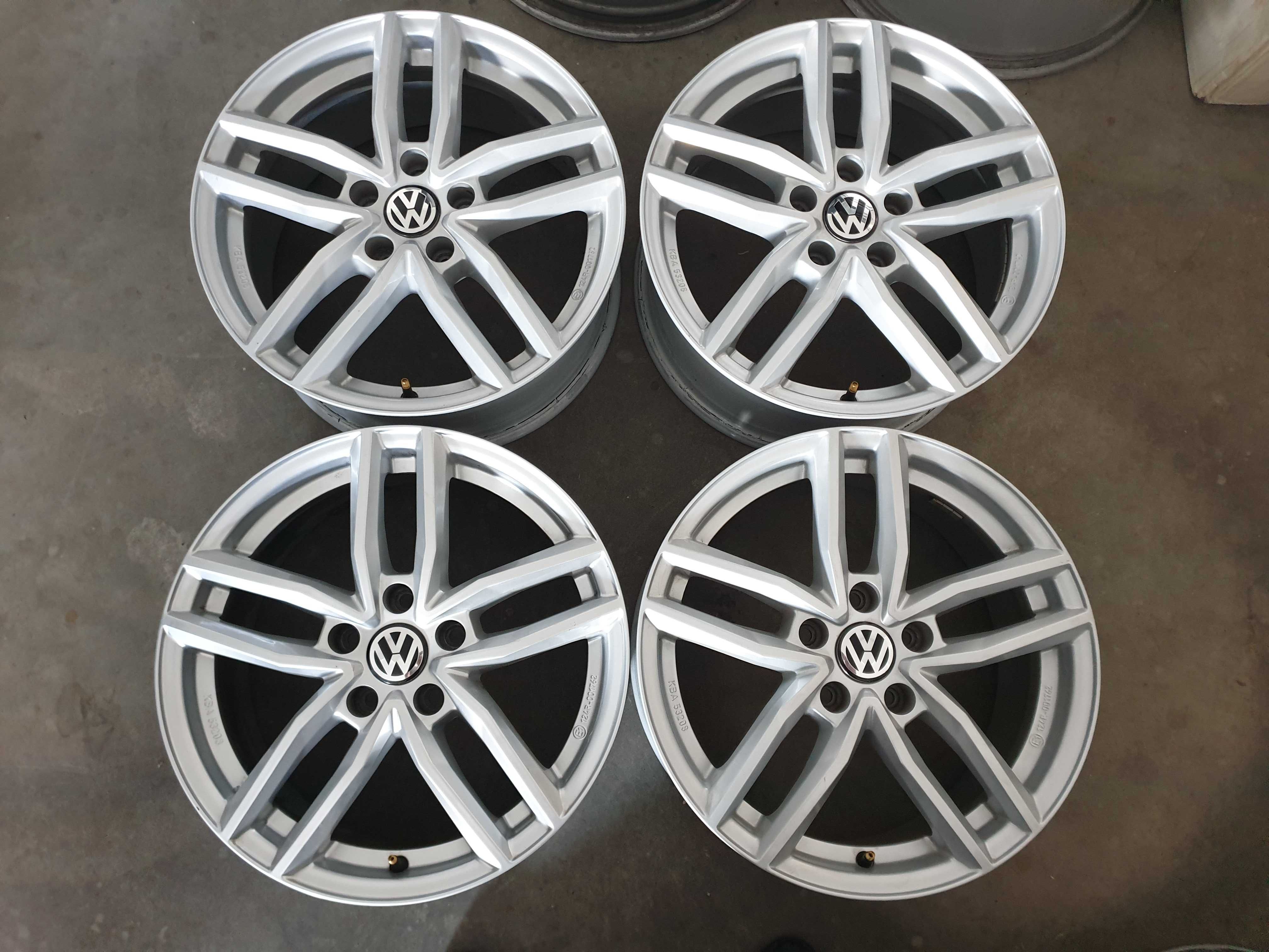 Alufelgi 17" VW Passat B6 B7 B8 Golf VII Caddy Tiguan Touran T4 5x112