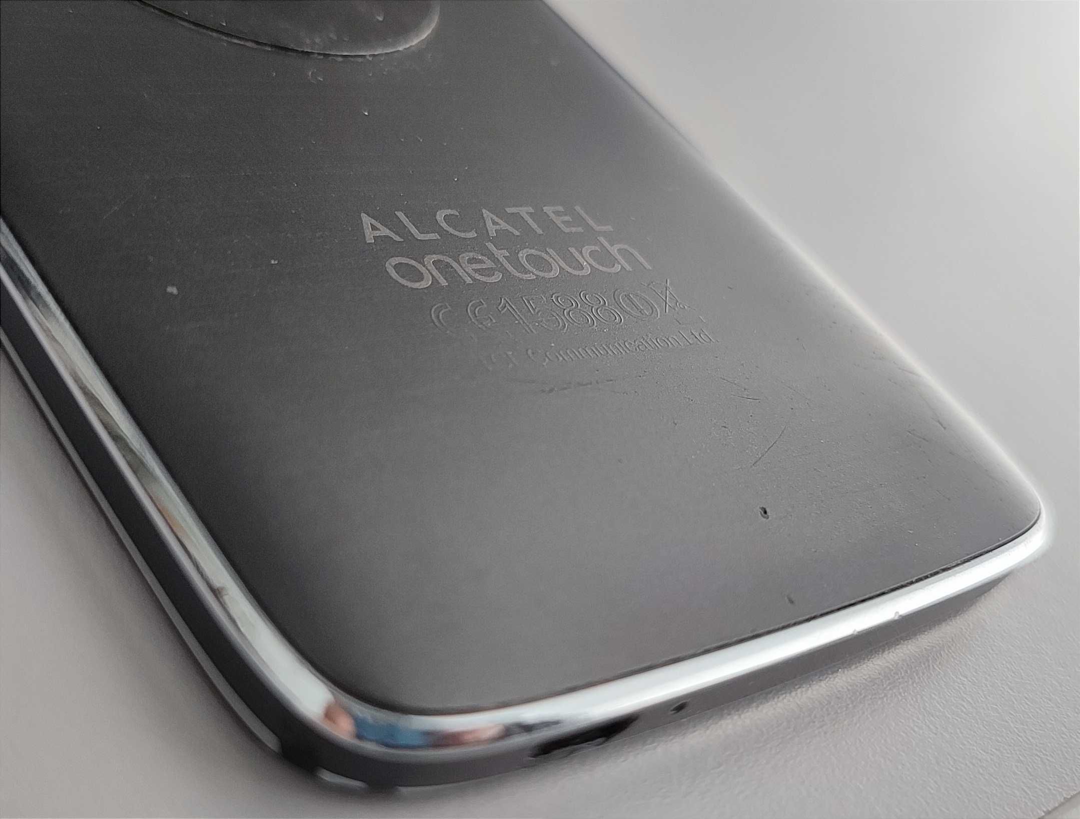 Смартфон Alcatel OneTouch Idol 3