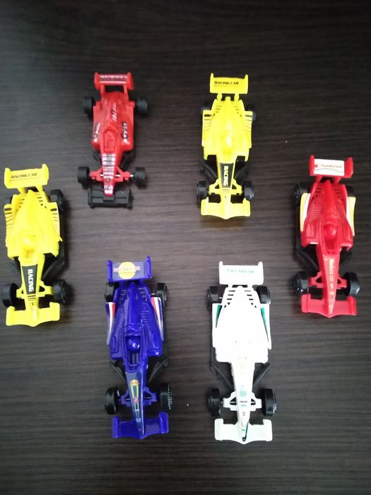 Літачки машинки іграшкові