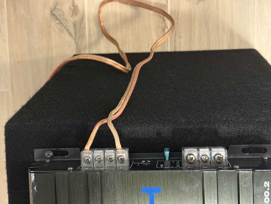 Subwoofer Rockford Fosgate Punch P1 (10") + Crunch GPX500.2 (500W)