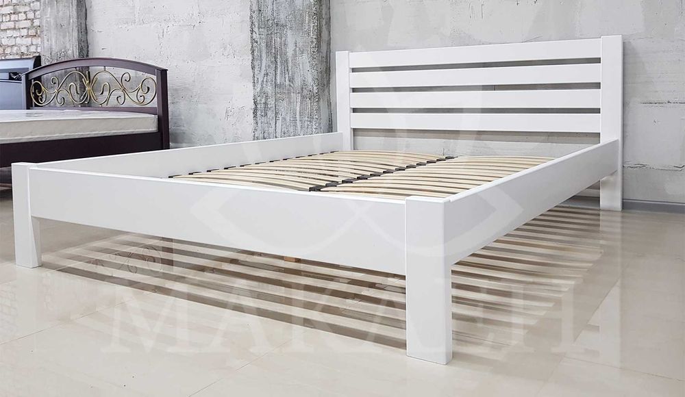 Просте двоспальне ліжко з дерева Ясен