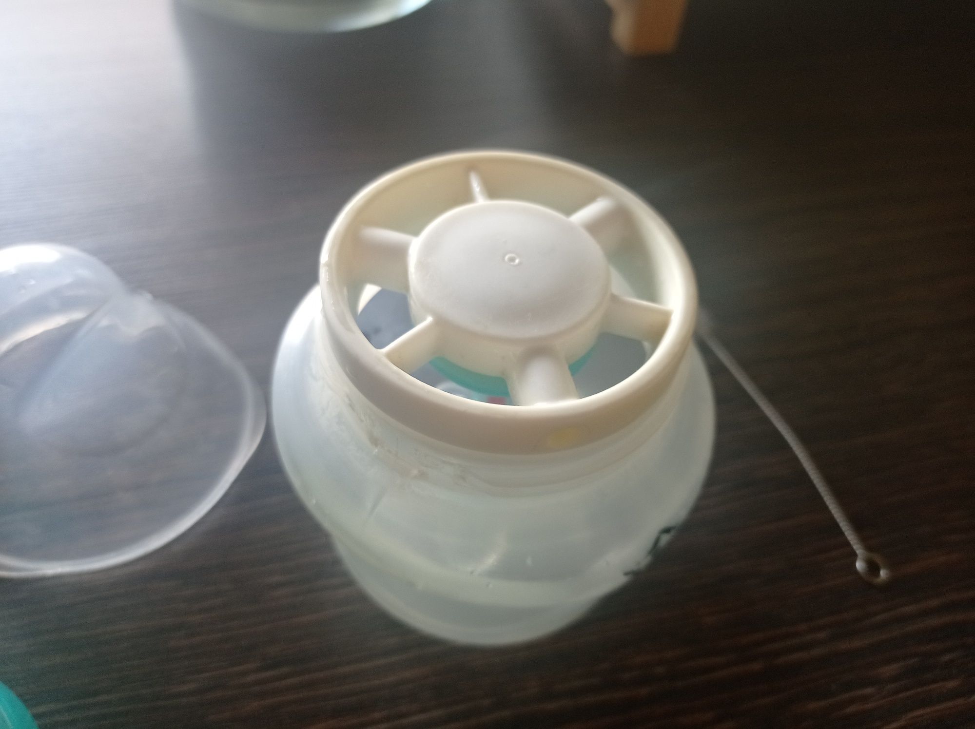 Butelka + smoczek 2 Tomme Tippee antykolkowa