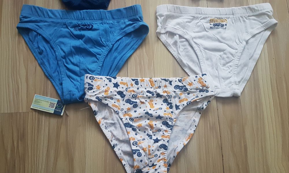 Slipy majtki dziecięce Hot Wheel chłopak 134 140 cm Nowe