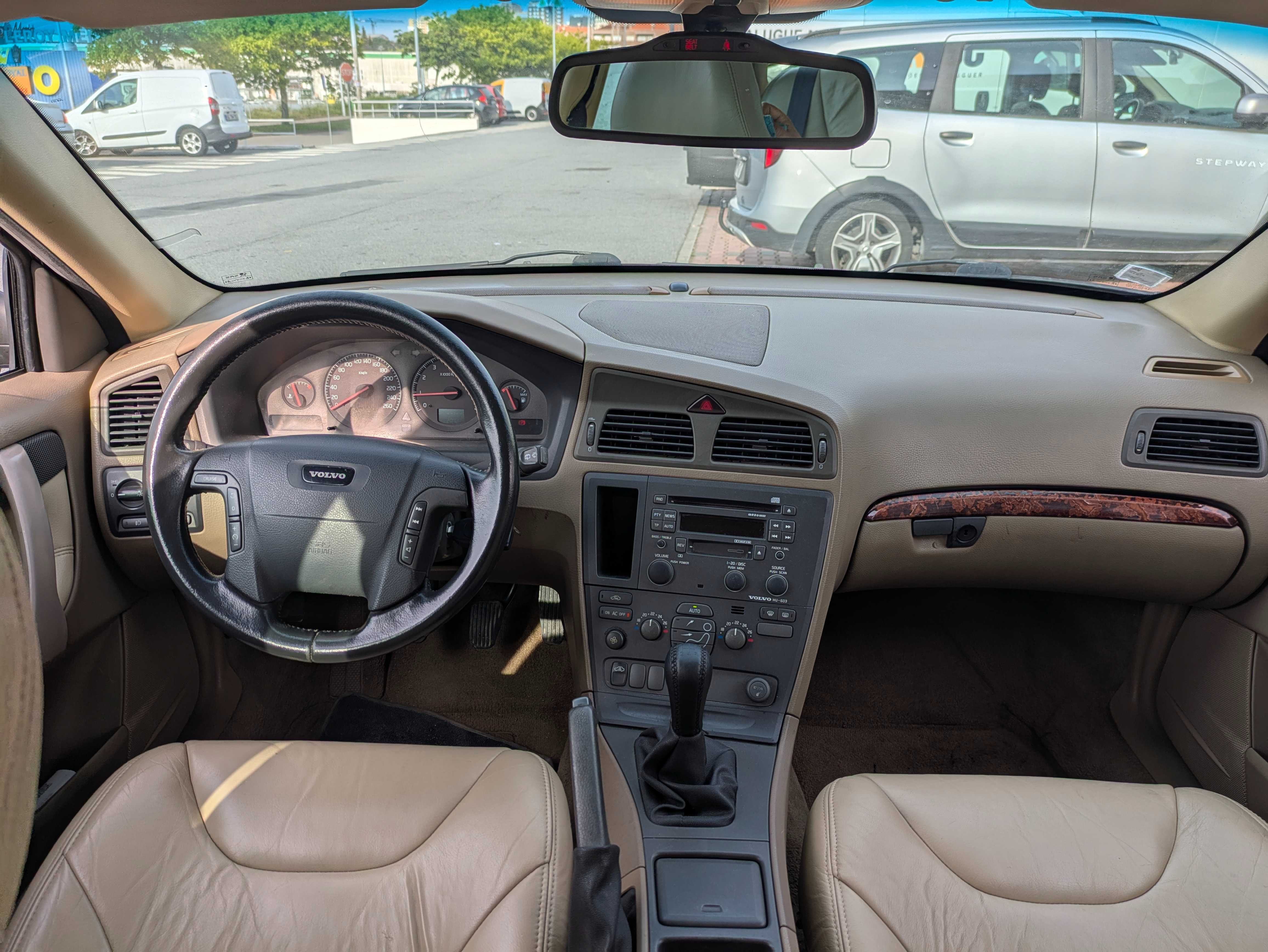 Volvo V70 2.0T 180cv Cx Manual - IPO até 2026