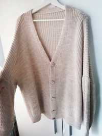 Sweter z kamieniami zdobieniami elegancki guziki beżowy oversize