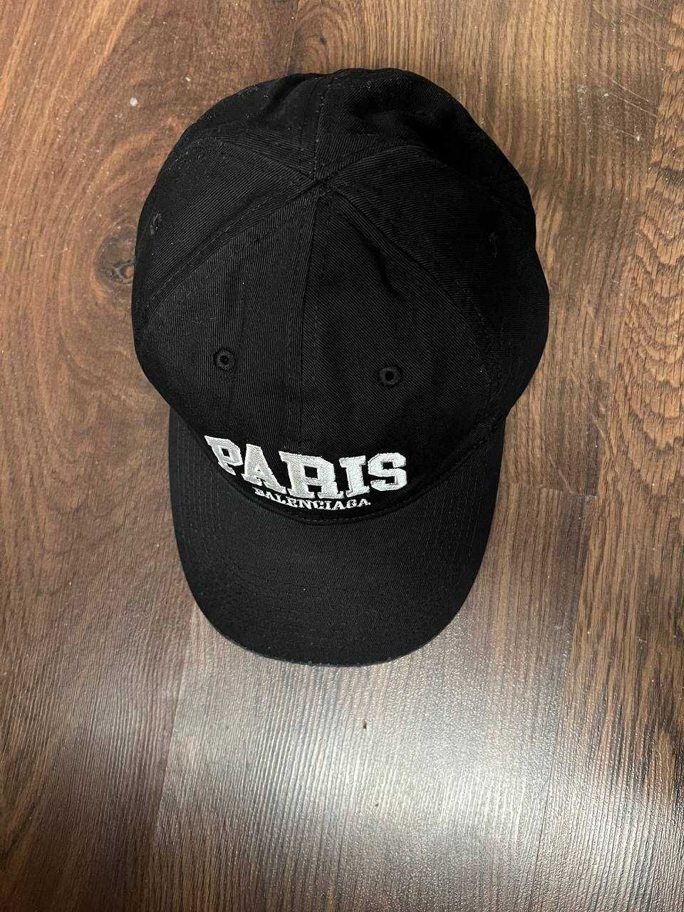 Balenciaga Czapka z dazkiem czarna  cap