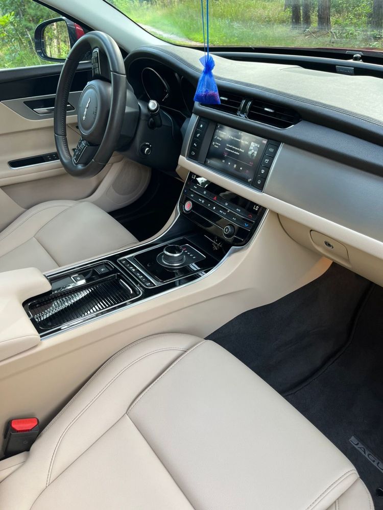 Jaguar XF Stan pedantyczny !