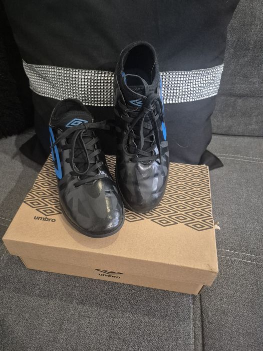 Buty sportowe Turfy Umbro Velocita