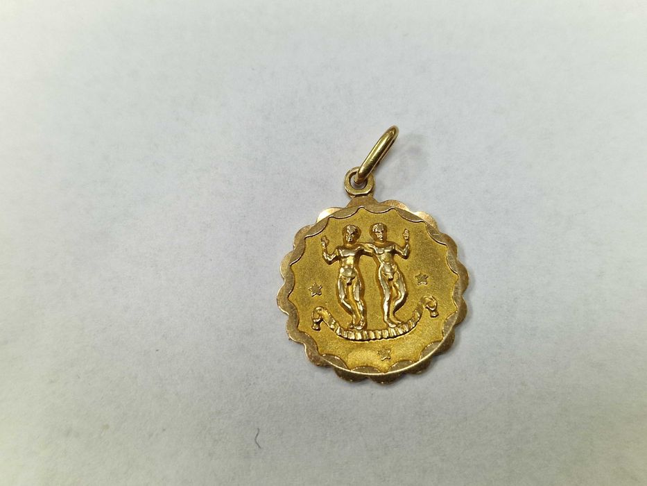 Złoty wisiorek damski / męski/ 750/ 2.80 gram/ Bliźnięta/ Znak zodiaku