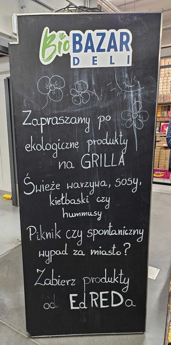 Regał chłodniczy/lodówka sklepowa z LED i tablicą kredową – FV