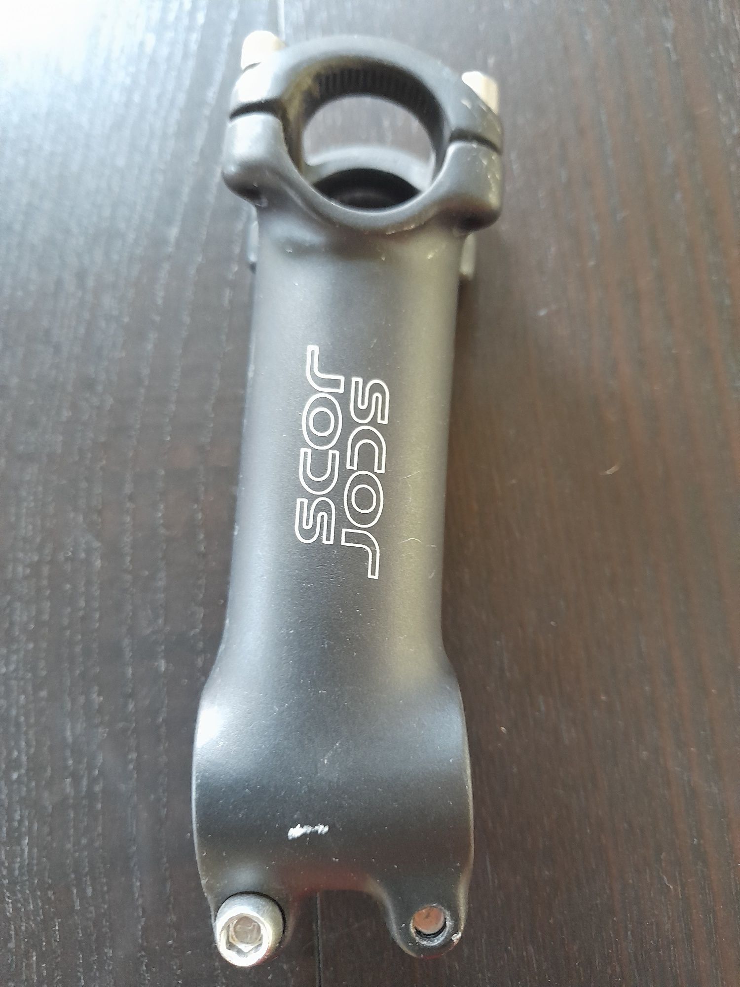 Mostek Kierownicy Scott Scale 50 dlugosc od srodka do srodka 10,5cm